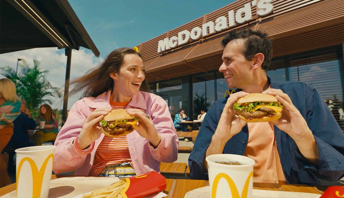 “Hai detto BBQ?” McDonald’s lancia la novità dell’estate nella nuova campagna dedicata al Double Burger BBQ firmata Leo Burnett